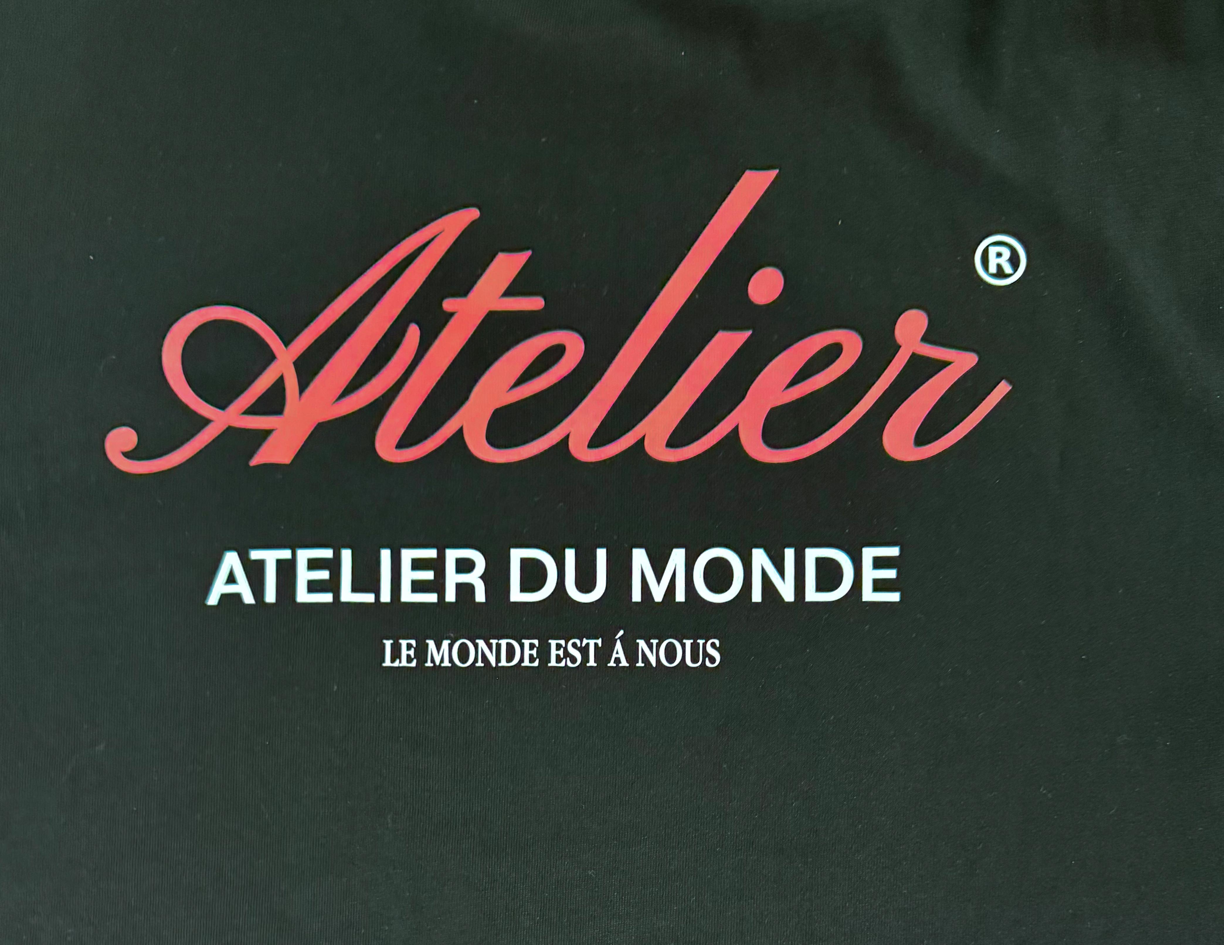 Le Monde est a nous Tee Black